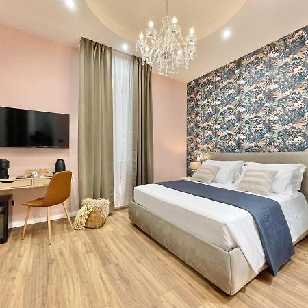 Regina Elena Rooms Пескара Экстерьер фото