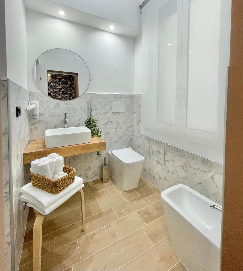 Regina Elena Rooms Пескара Экстерьер фото