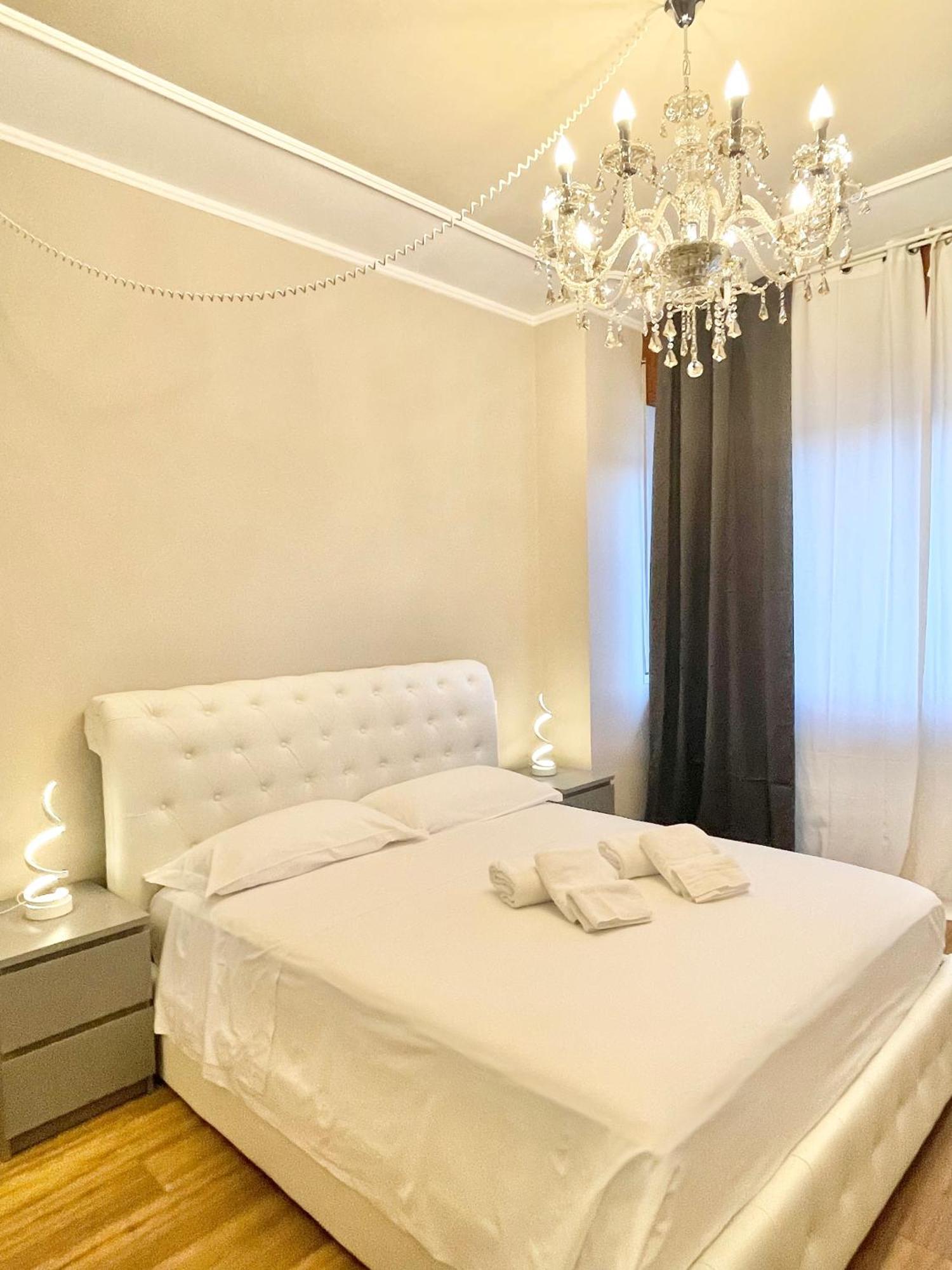 Regina Elena Rooms Пескара Экстерьер фото